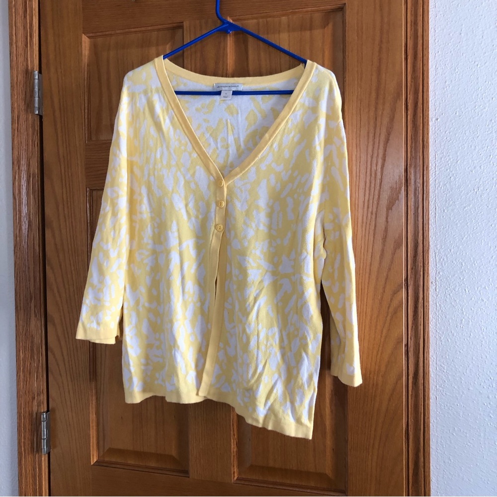 ❤️ CLOSET CLEAR OUT!! 🎉 Yellow Print Cardigan